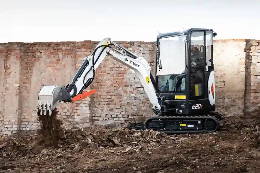 desi-machines-bobcat-excavator-e20z-featured (1)