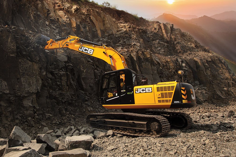 desi-machines-jcb-excavator- 225 lc eco plus-2