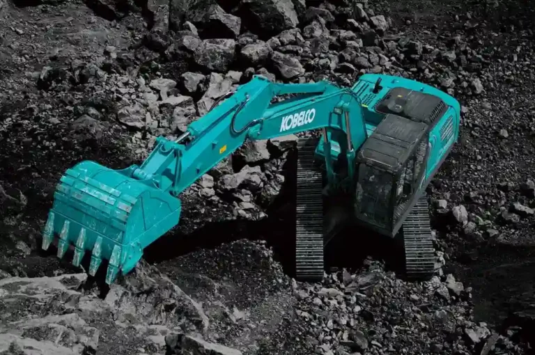 Top Models 6 Kobelco Excavator 220 Price in India