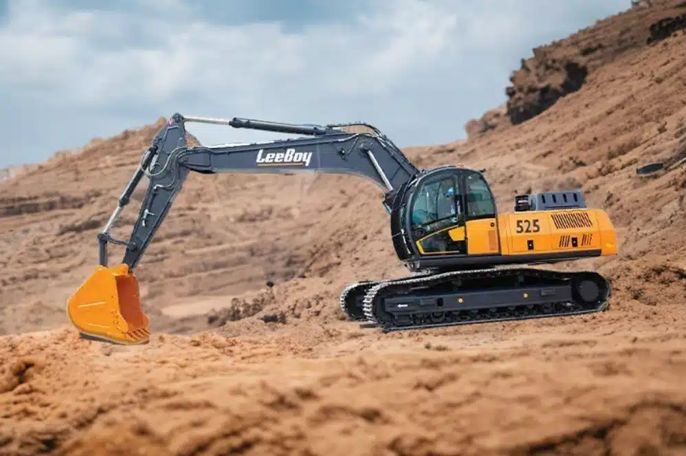desi-machines-leeboy-excavator-525e-featured