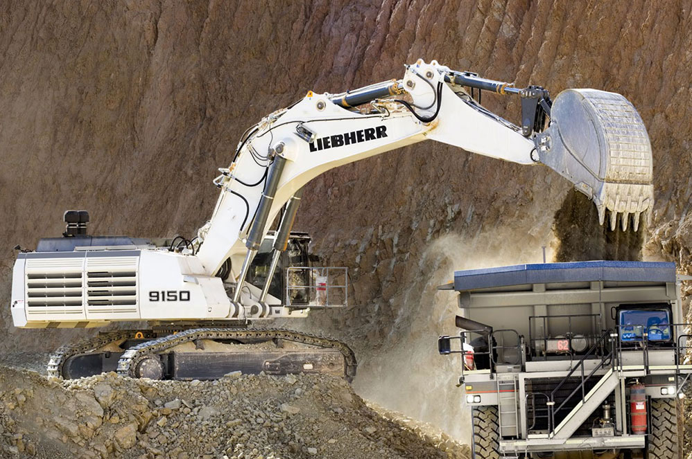 desi-machines-liebherr-excavators-r-9150-g7-1
