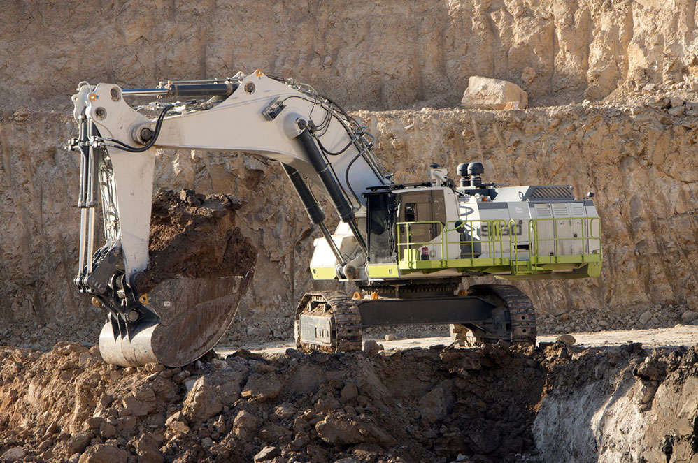 desi-machines-liebherr-excavators-r-9150-g7-4