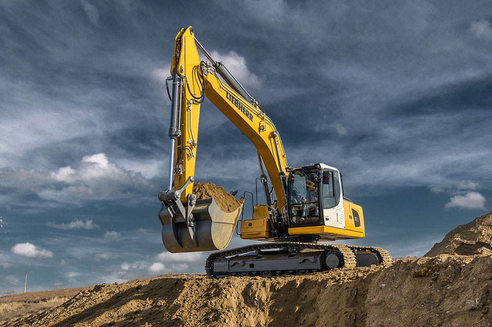 desi-machines-liebherr-excavators-r-925-litronic-1