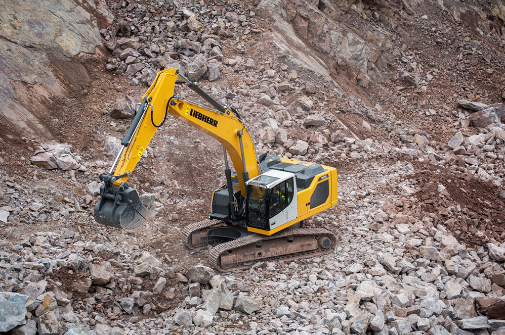 desi-machines-liebherr-excavators-r-926-litronic-1
