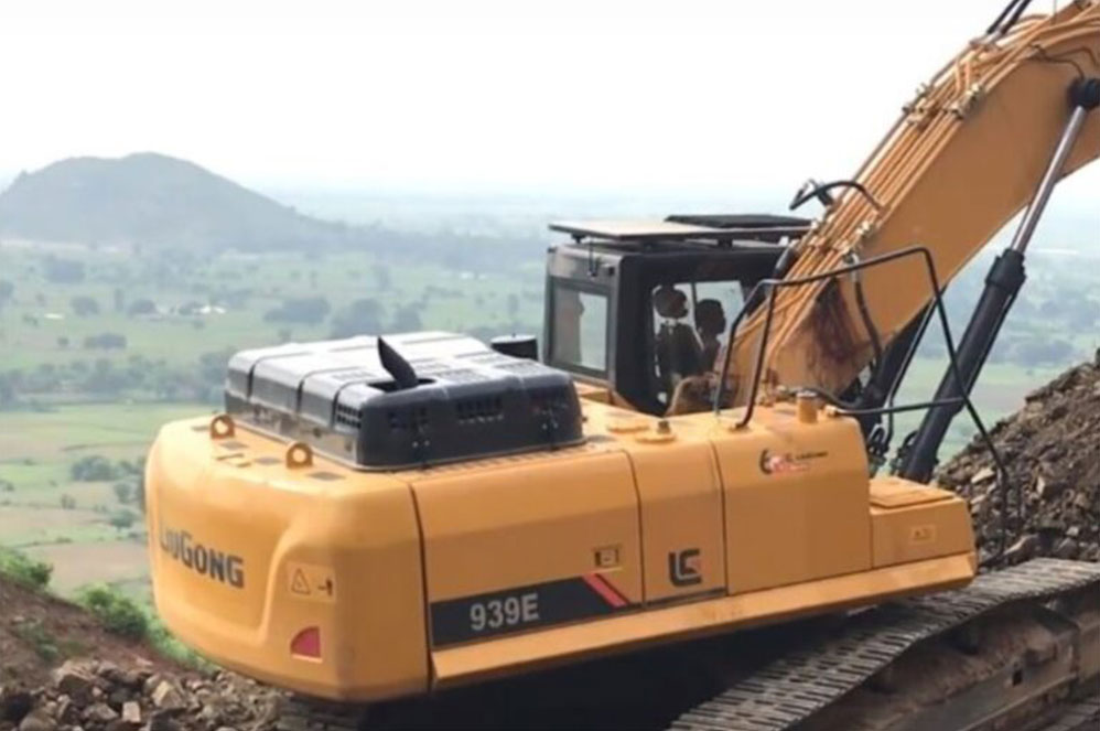 desi-machines-liugong-excavator-939e-5