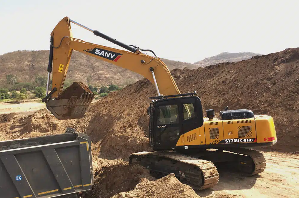 desi-machines-sany-excavator-sy240c-9lchd-featured