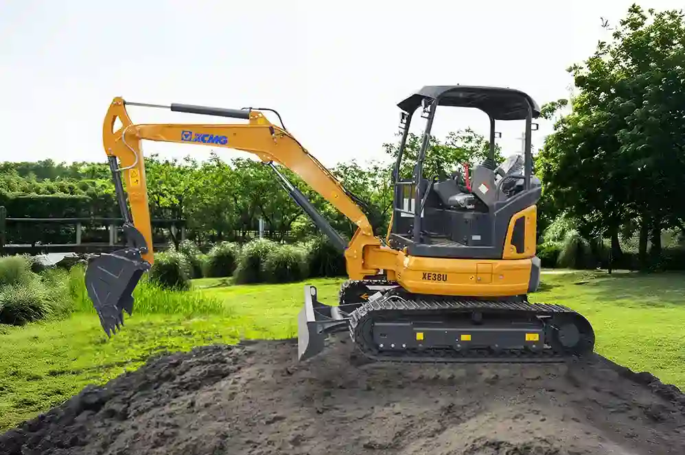 desi-machines-xcmg-excavator-xe38u-featured.jpg (1)