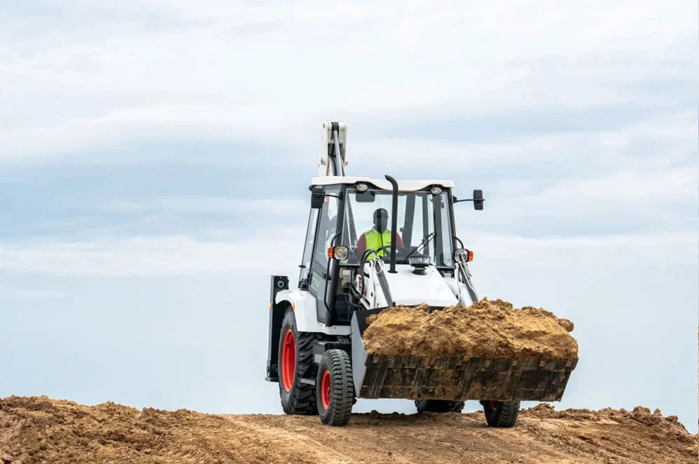 Bobcat B900 2WD/4WD