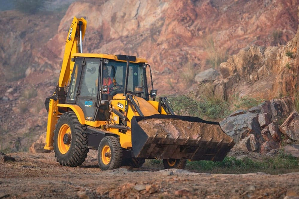 JCB 3DX 74 HP Price on Road