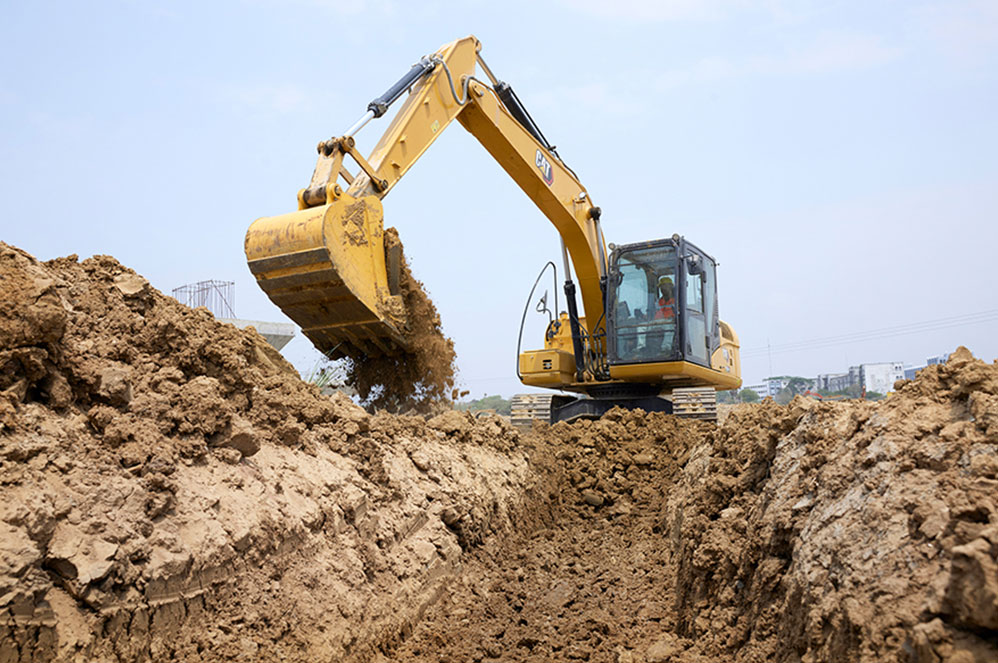 desi-machines-excavator-cat-316-gc-2