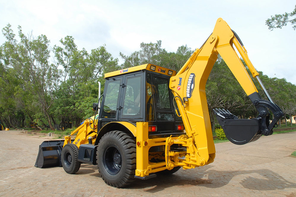 desi-machines-backhoe-loader-beml-bl9h-2