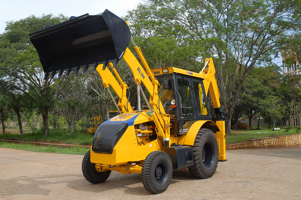 desi-machines-backhoe-loader-beml-bl9h-4