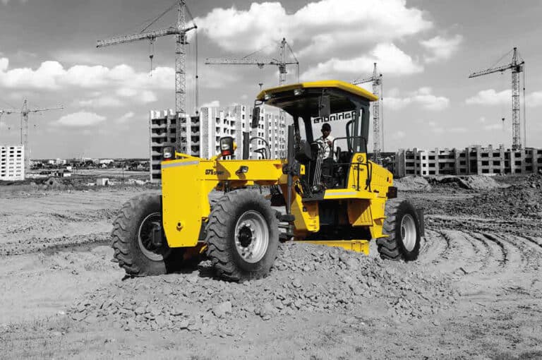Mahindra G75 Grader