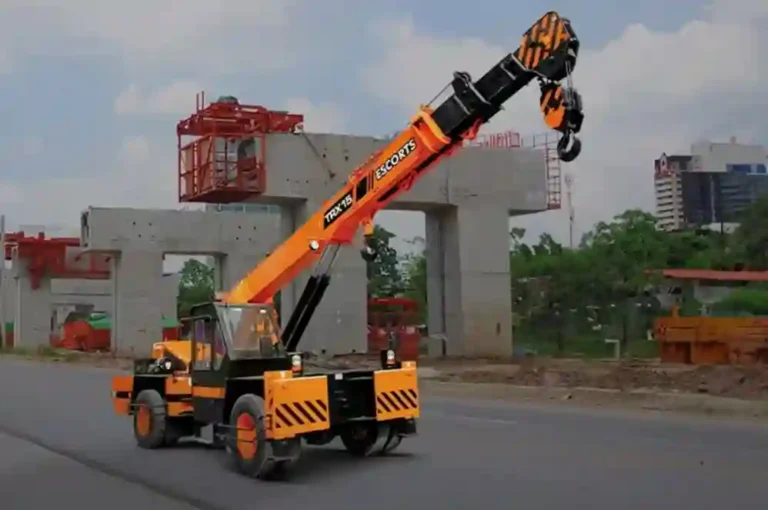 Top Models 76 Escort TRX 15 Price in India On Road