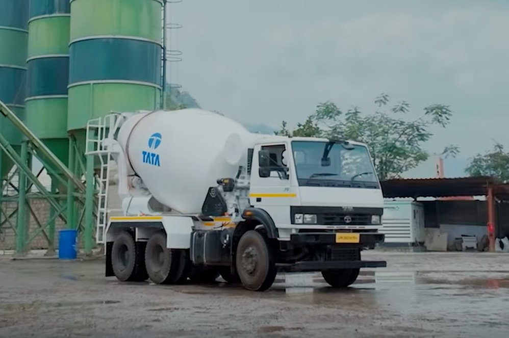 desi-machines-tata-lpk-2821.k-fe+-rmc-transit-mixer-3