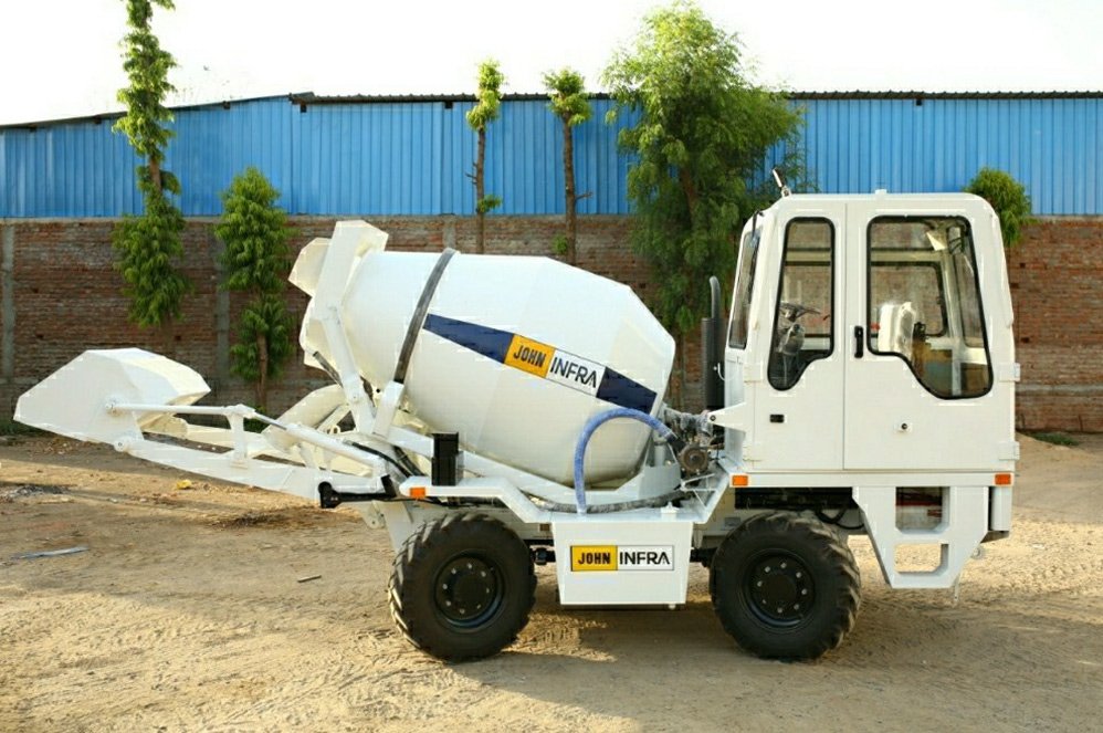 desi-machines-john-2.2-cm-self-loading-concrete-mixer-gallery-1