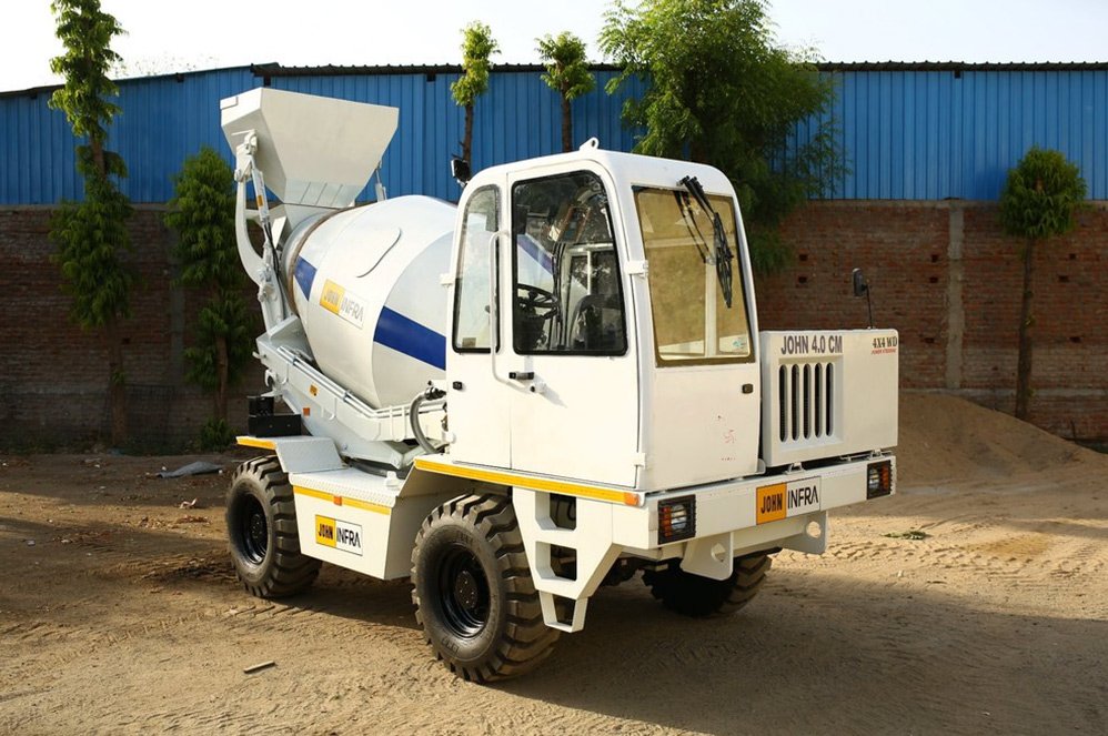 desi-machines-john-4.3-cm-self-loading-concrete-mixer-gallery-1