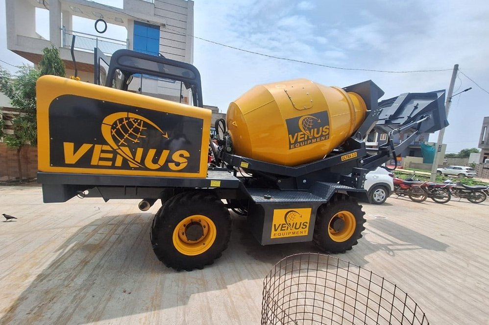 desi-machines-venus-ultra-3.0-self-loading-concrete-mixer-gallery-3
