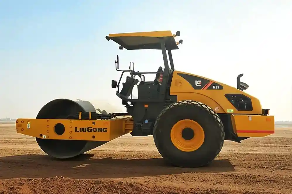 desi-machines-liugong-611-soil-compactor-featured (1)