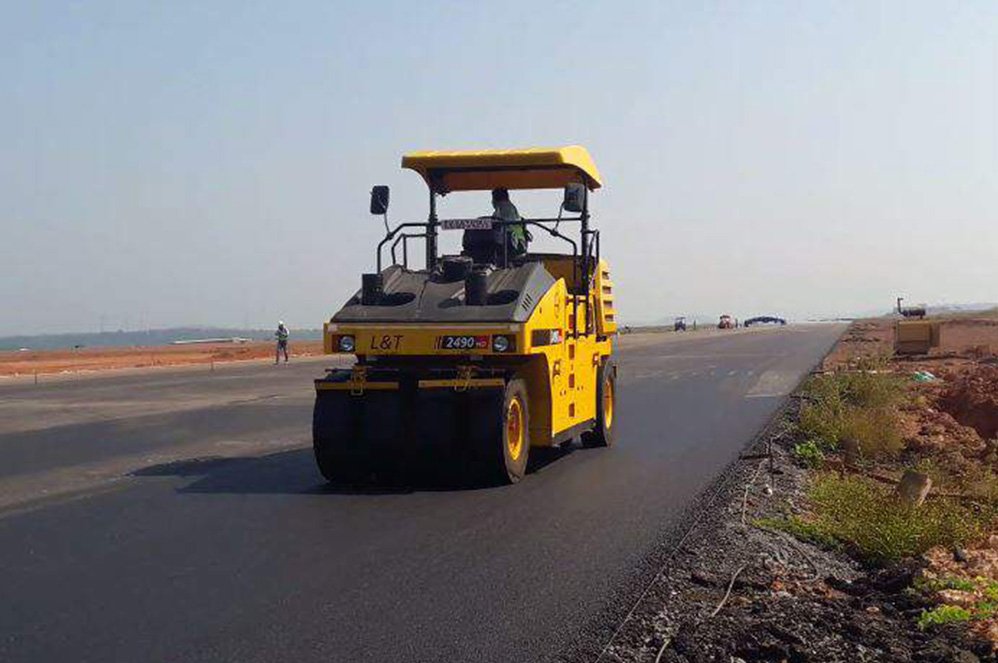 desi-machines-lt-2490-hd-pneumatic-tyred-roller-gallery-3