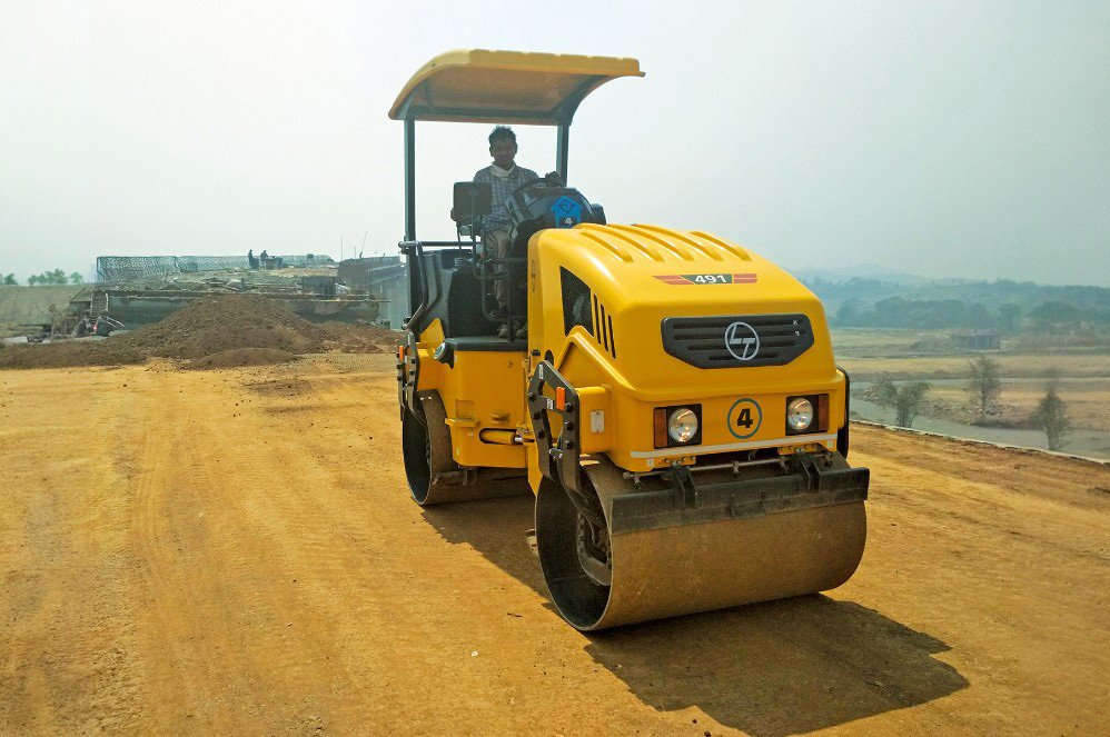 desi-machines-lt-491-mini-tandem-roller-gallery-1