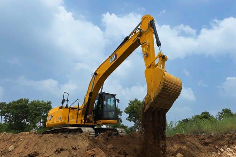 CAT 321 Excavator