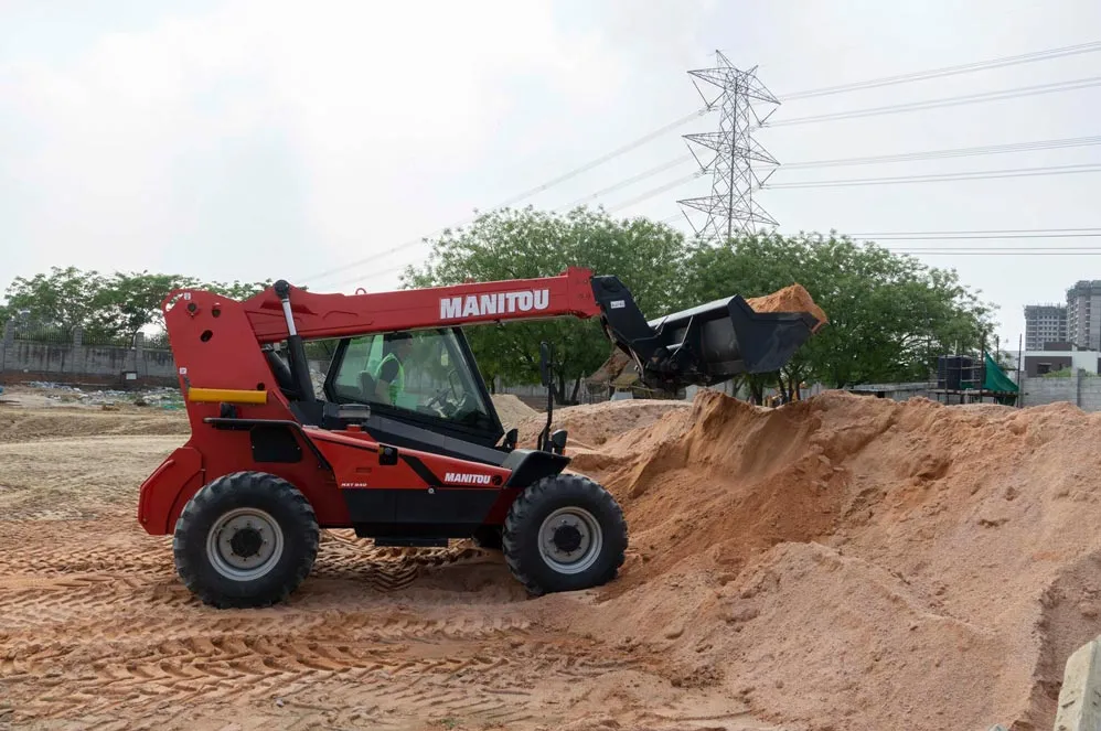 MANITOU MXT 840 K Fixed Boom Telehandler
