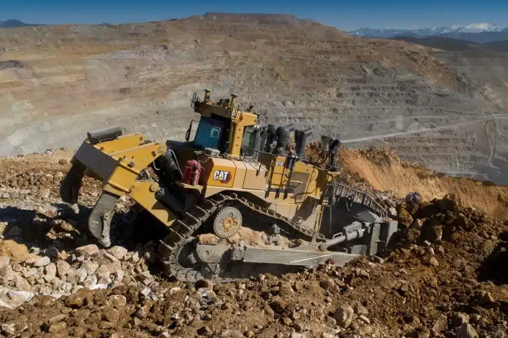 desi-machines-cat-d10-dozer-featured