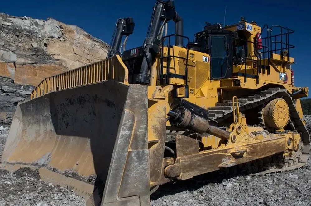 desi-machines-cat-d11-dozer-gallery-2